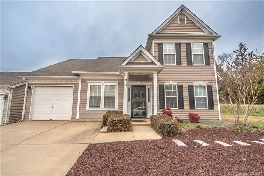 BEAUTIFUL MOVE-IN READY HOME!! Ceiling fans, built-in microwave, new paint, new roof, new HVAC system, new carpet, huge den, master bdrm on 1st floor w/ walk-in closet, garage and many more extras! Neighborhood pool!

Amenities: Air Conditioning, Dishwasher, Disposal, Garage, Heat - Gas, Microwave, Oven/Range, cable-ready