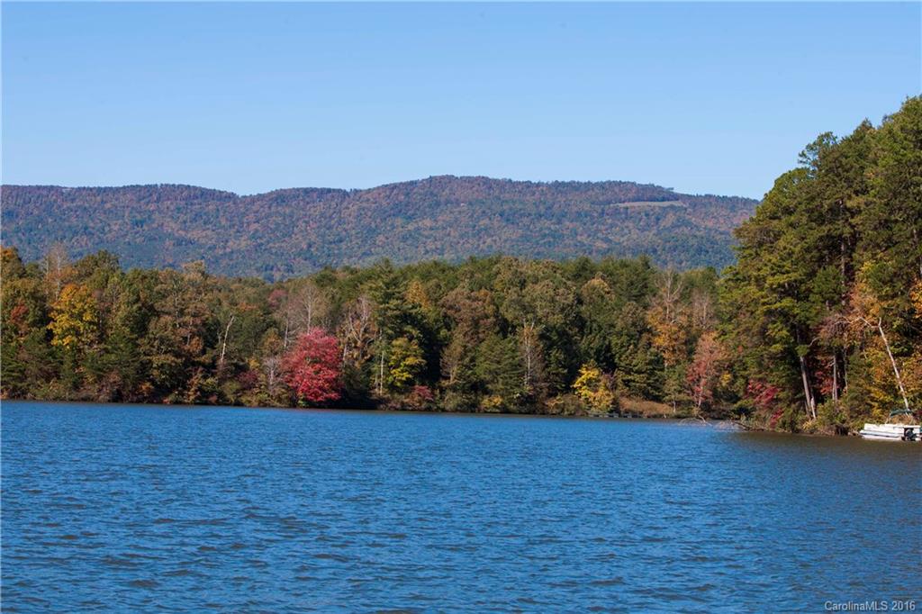 LAKE ADGER - Residential