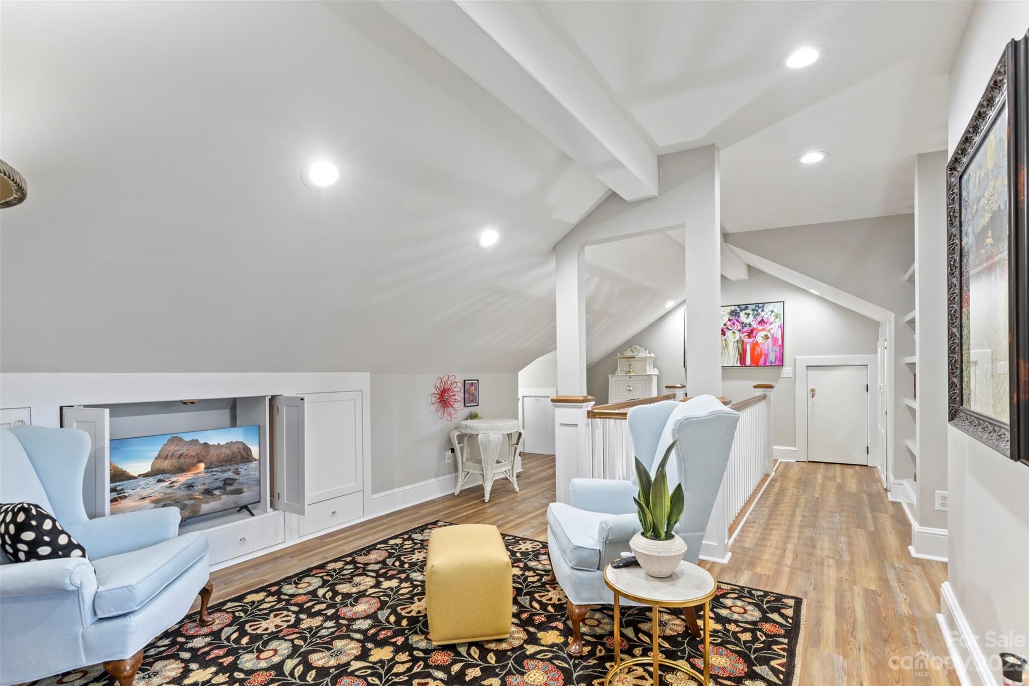 Elizabeth - Residential