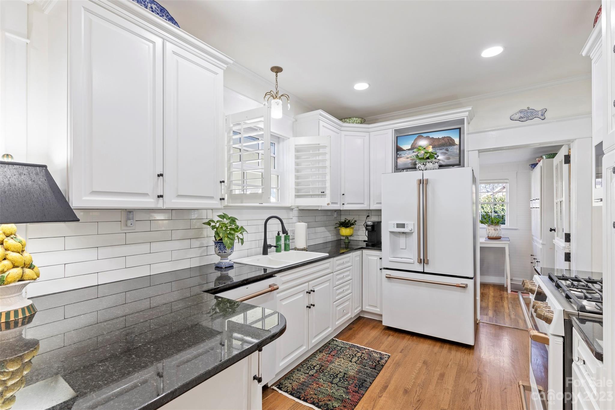 Elizabeth - Residential