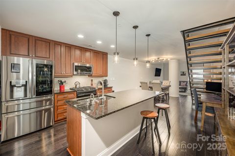 701 Royal Court 102 Charlotte NC 28202