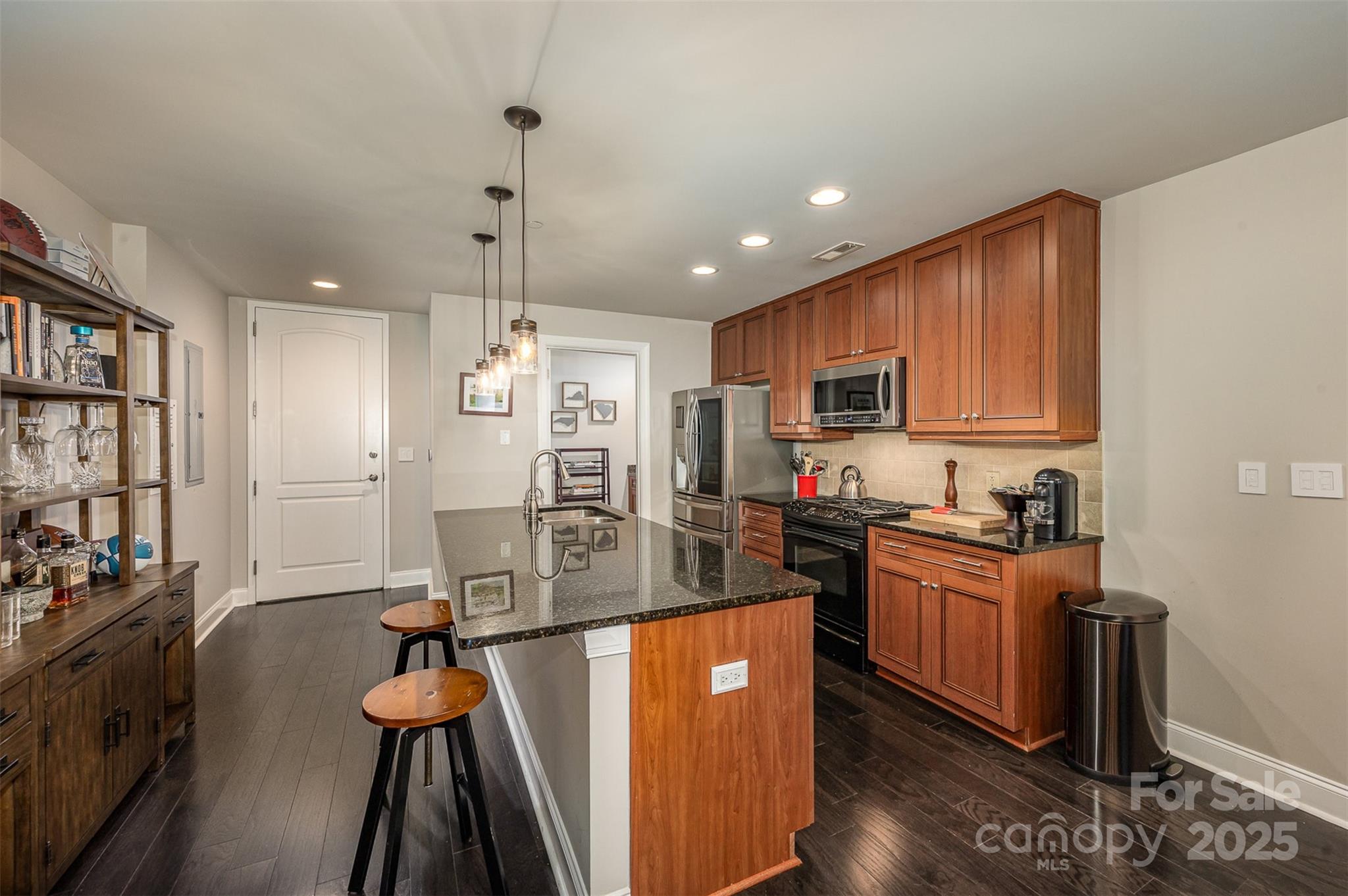 701 Royal Court 102