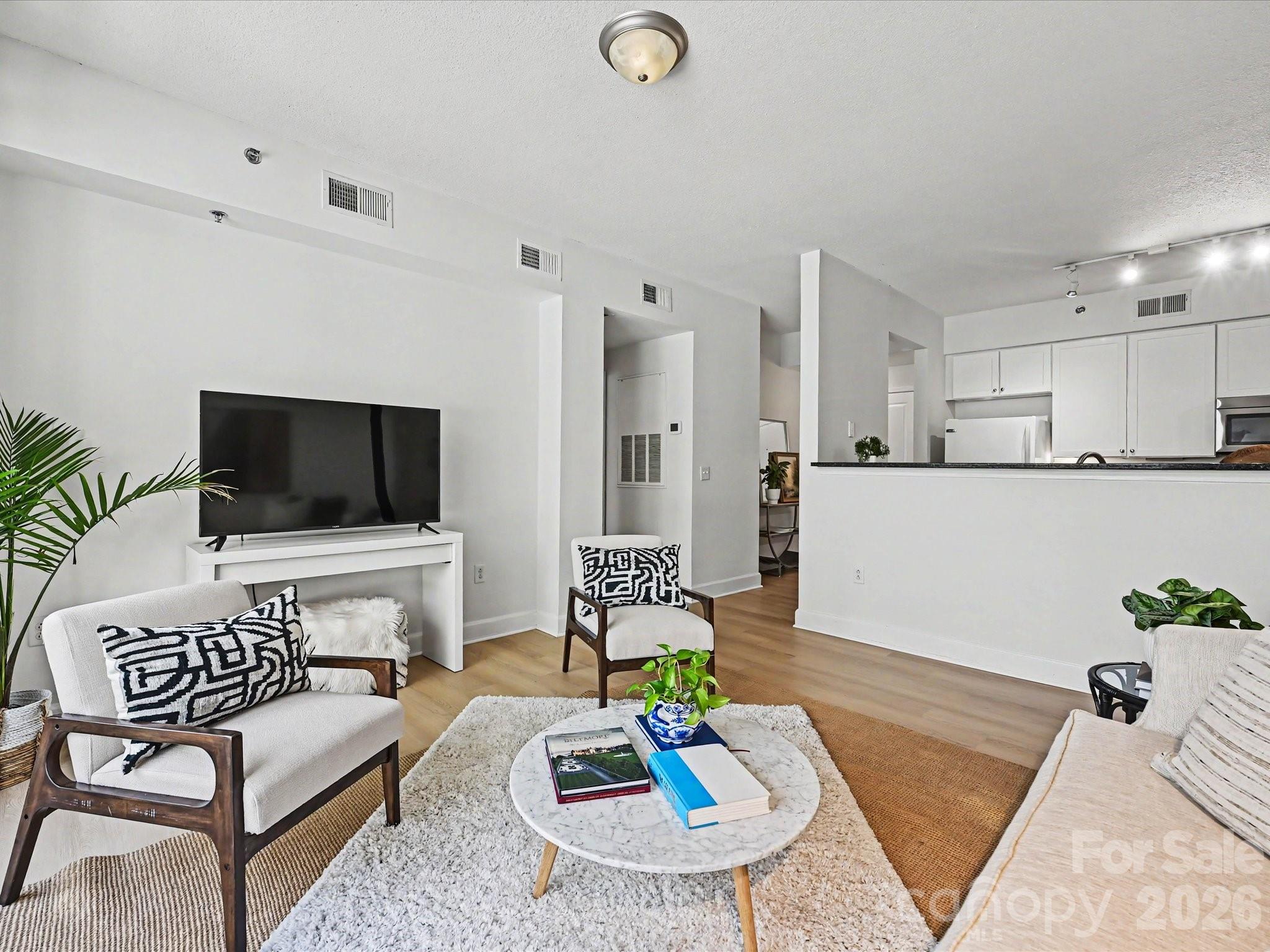 1315 East Boulevard 305