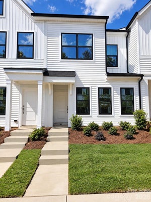 6612 HARLECH ST, CHARLOTTE, NC 28269 - Image fbbe8fb7ab7f01d2026a1aba81ecb768/2350942437