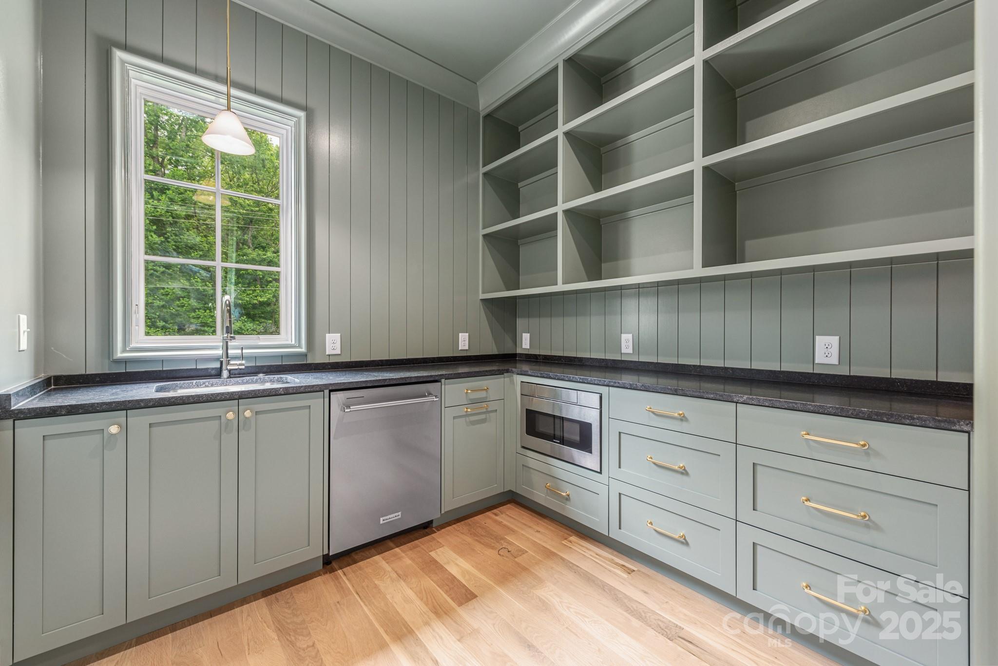 Lansdowne - Residential