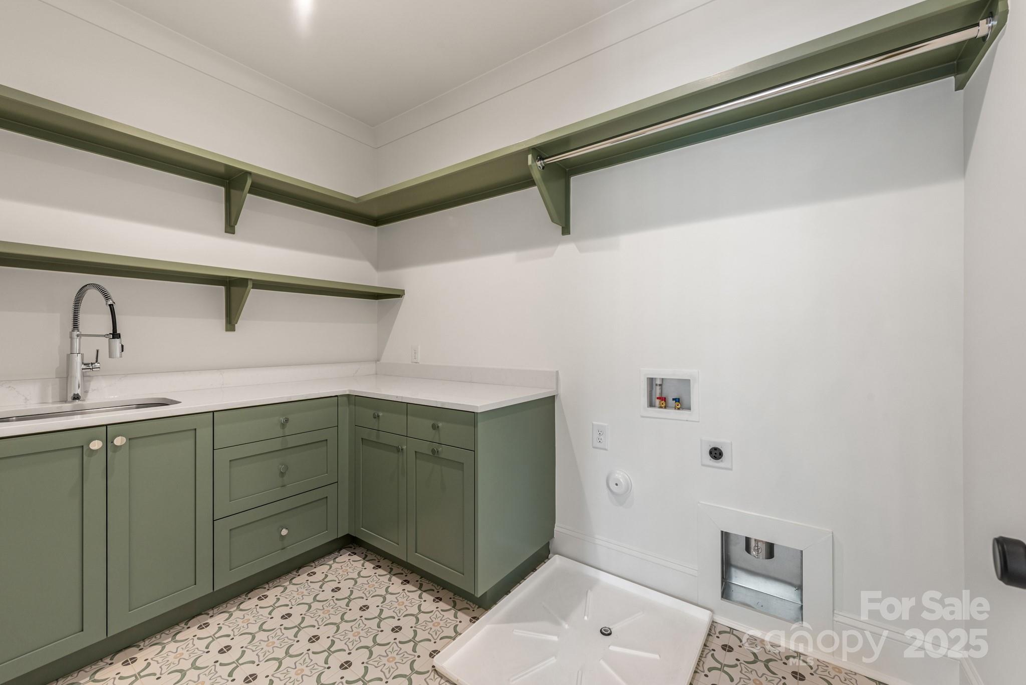 Lansdowne - Residential