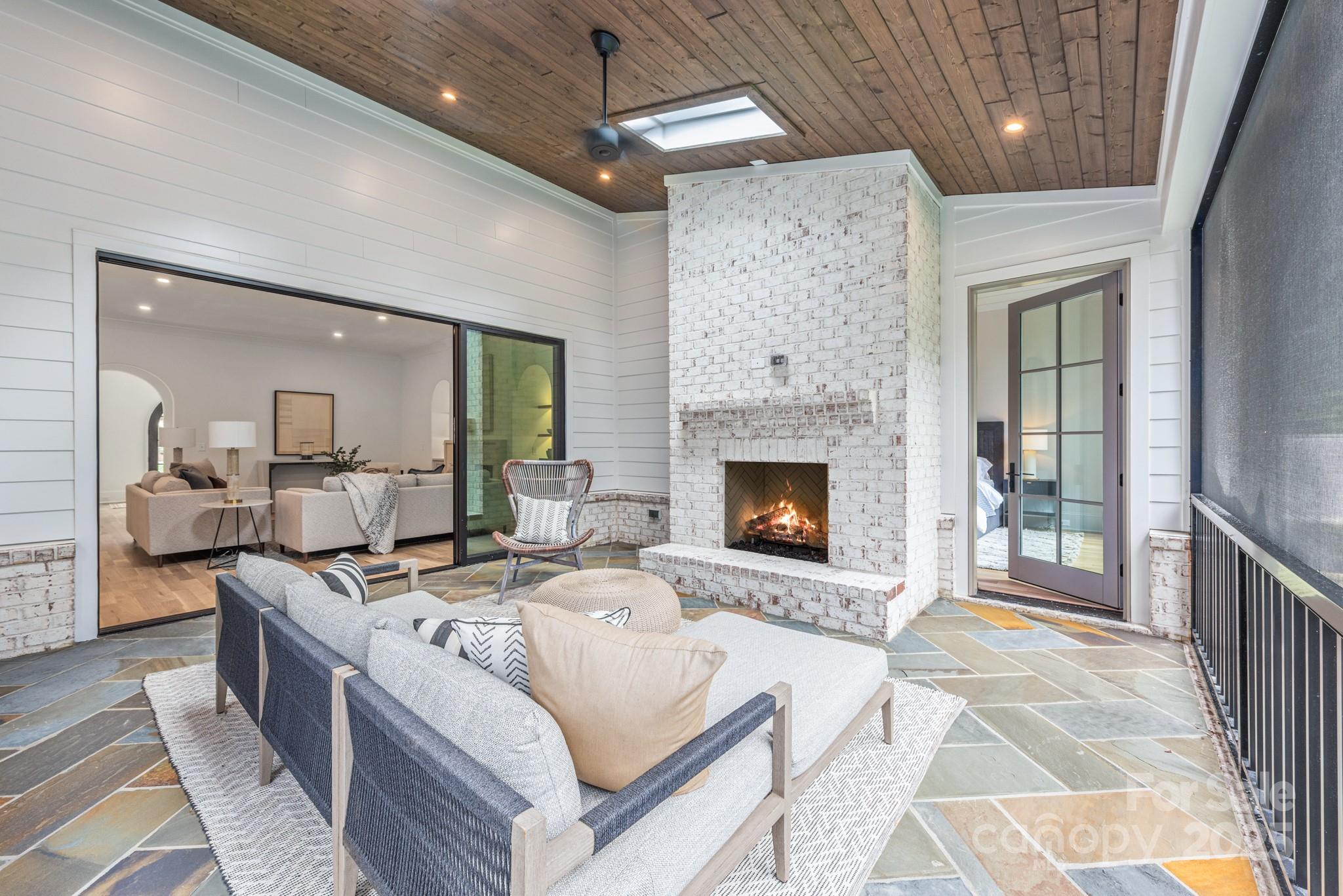 Lansdowne - Residential