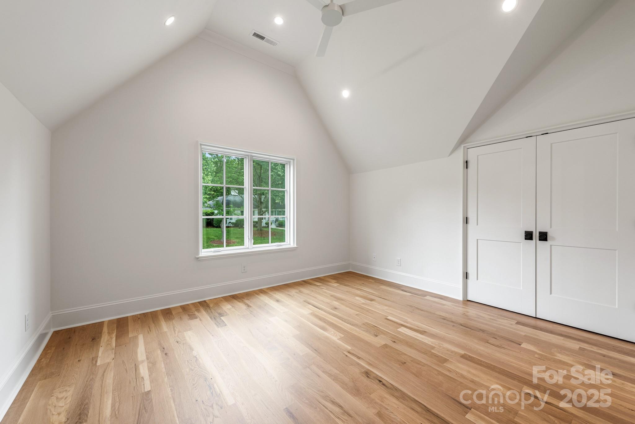 Lansdowne - Residential