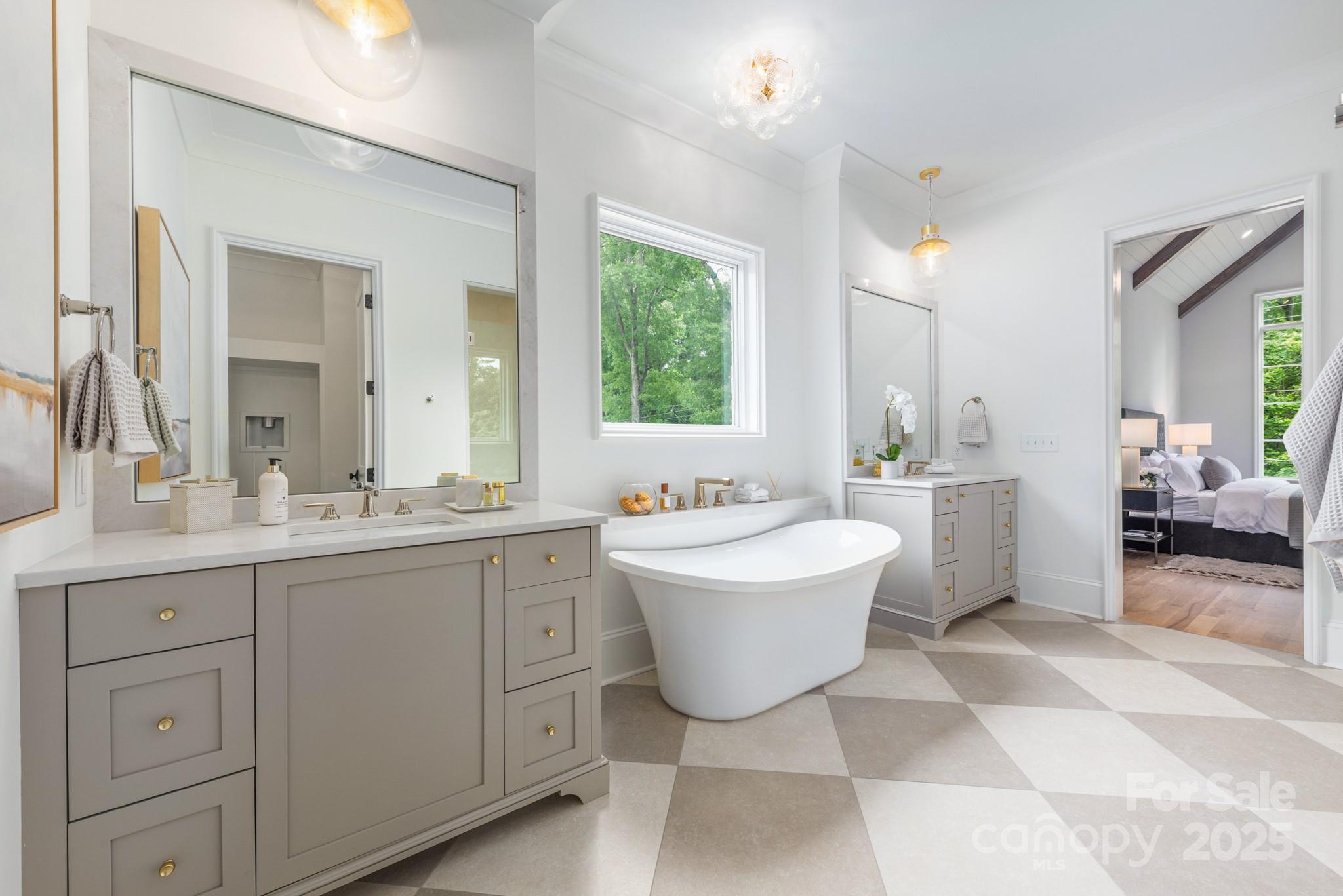 Lansdowne - Residential