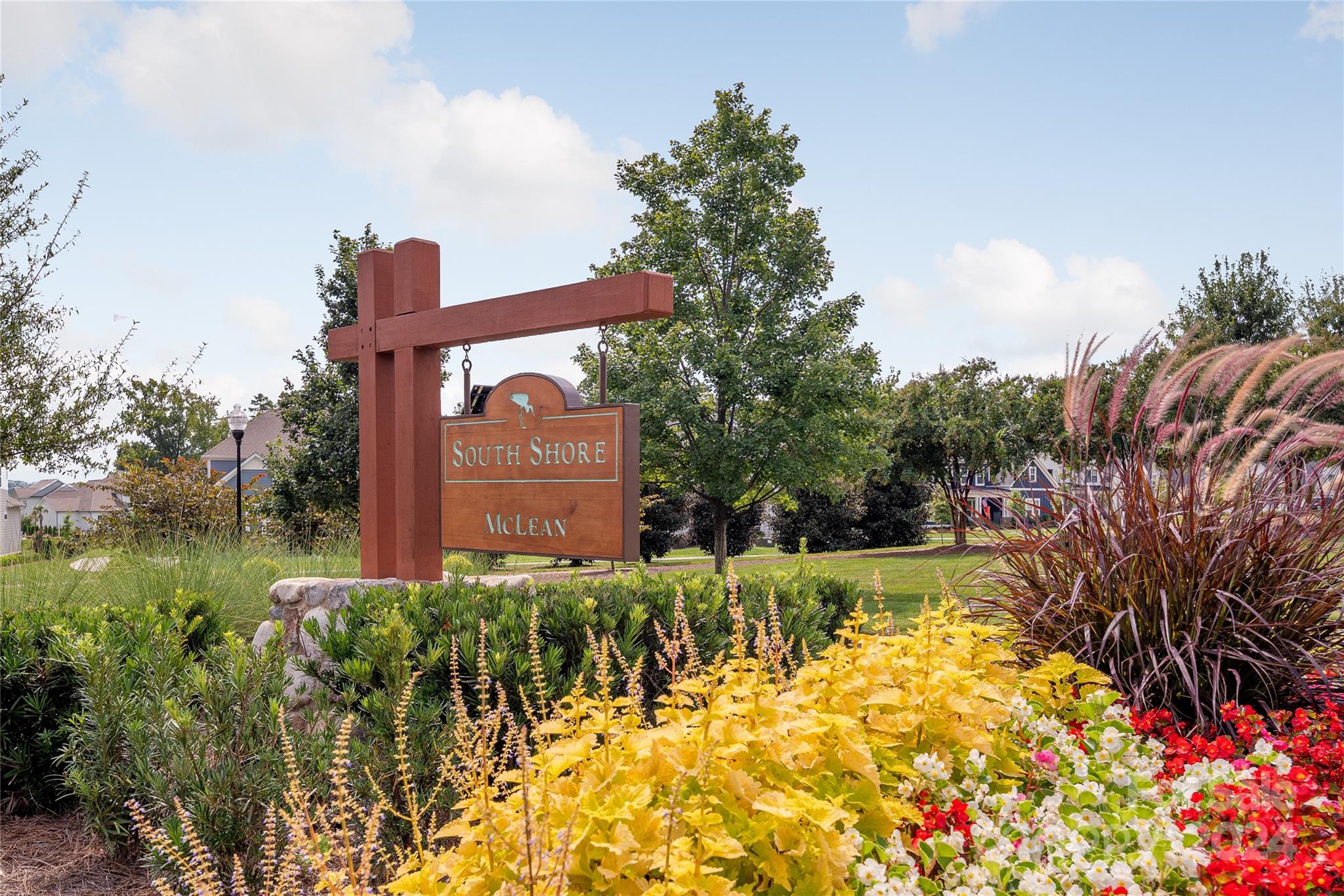 1007 Kingbird Lane