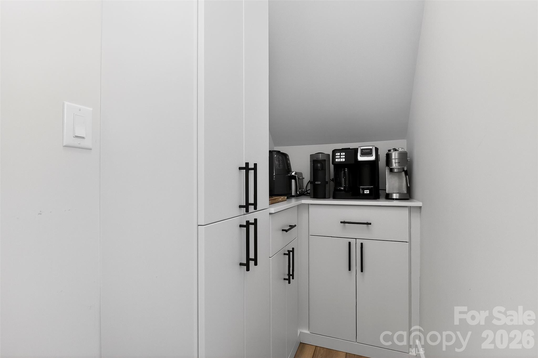 Tennyson - Residential