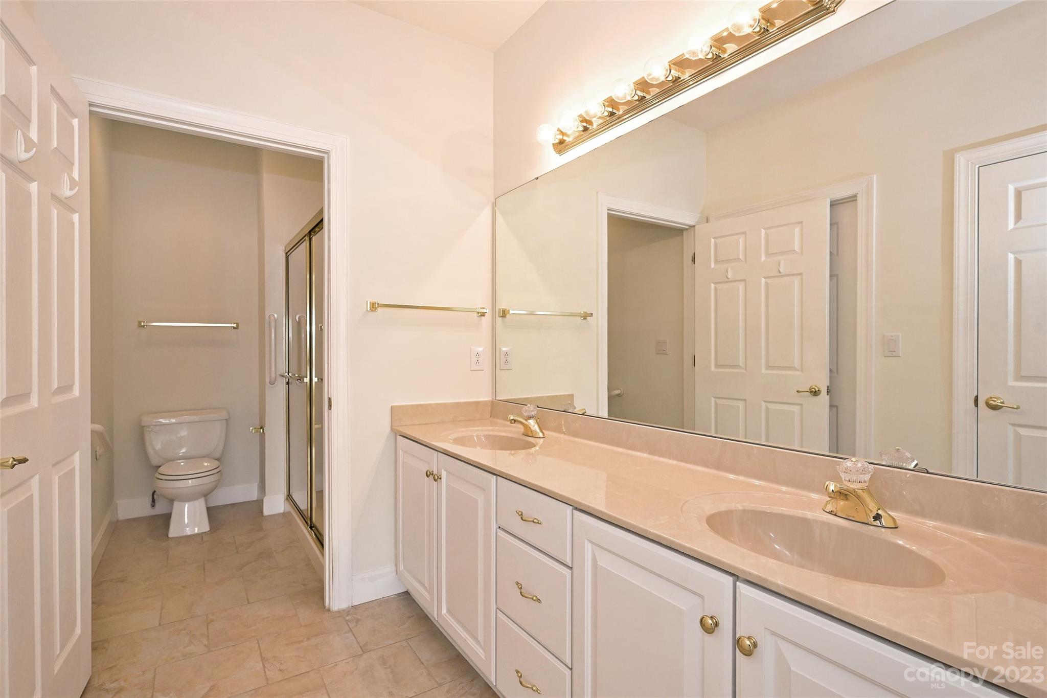 Windsor Oaks - Residential