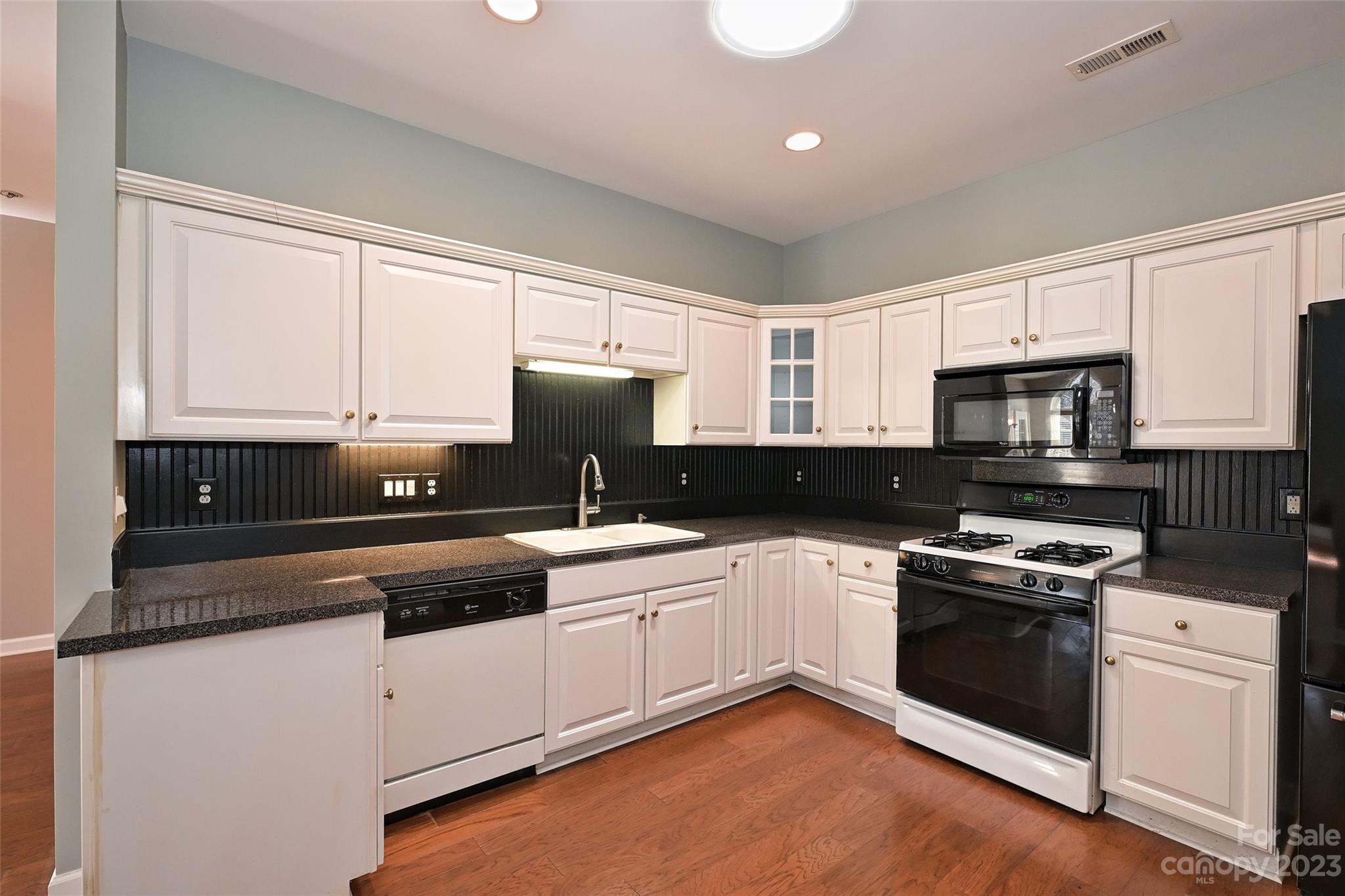 Windsor Oaks - Residential