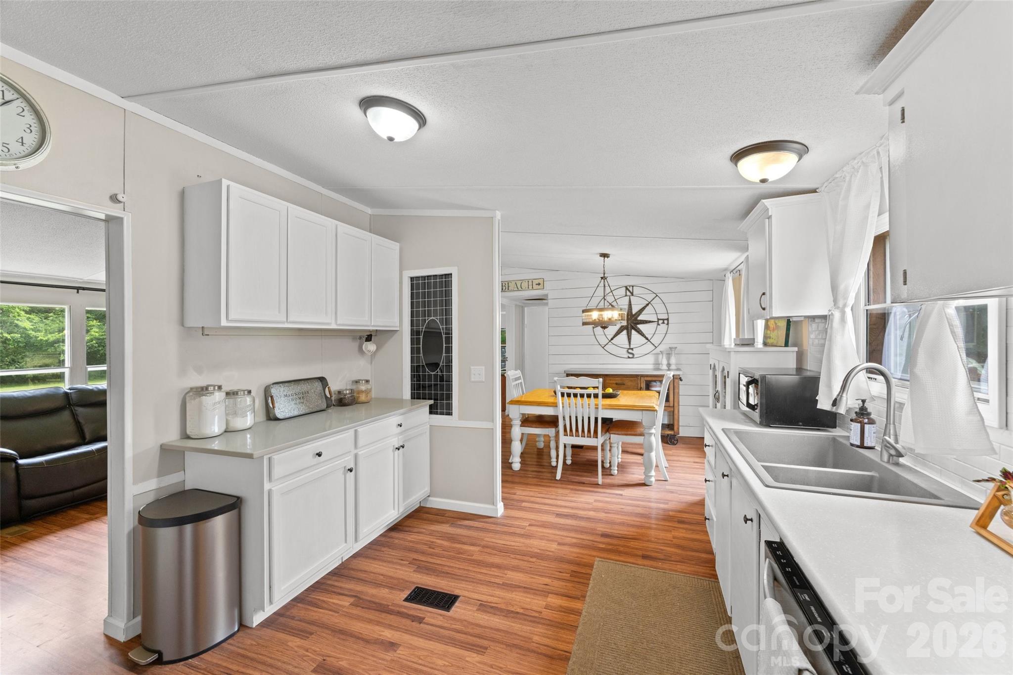 3607 Kennington Drive