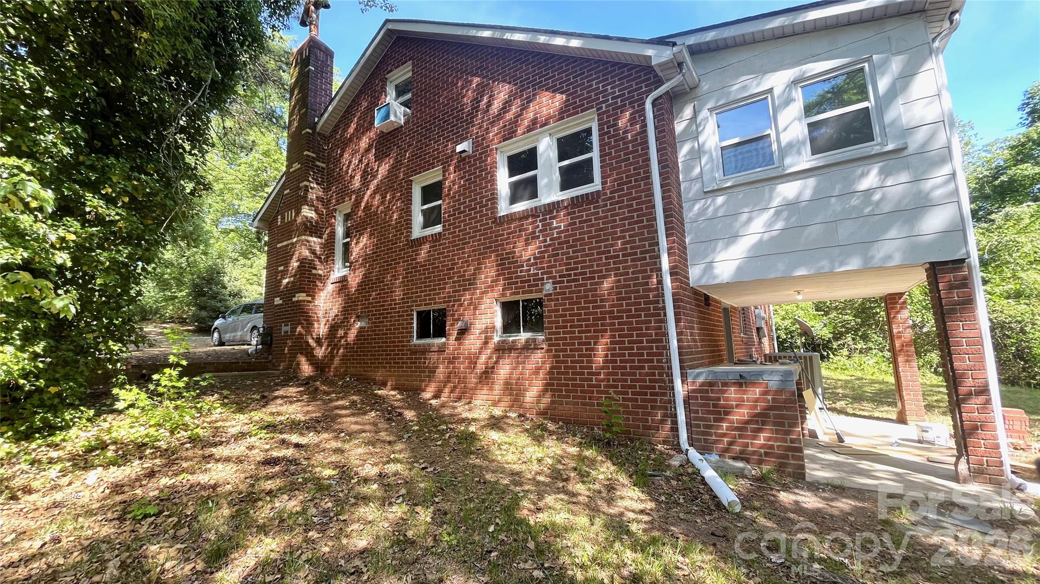 205 Sunrise Avenue