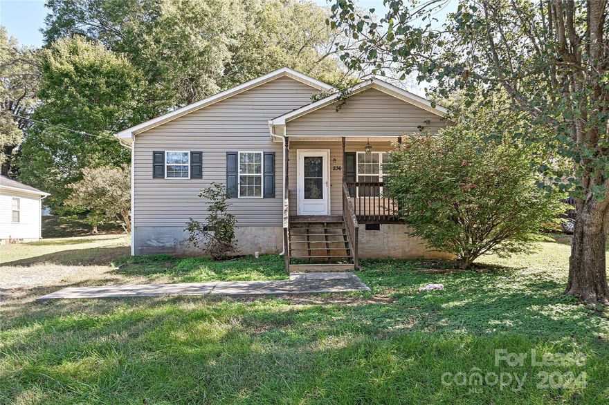 236 Long Street Statesville, NC 28677

Beautiful 3bd/2ba house ready for move in!

This House features:

*Freshly Painted walls
*LVP Flooring throughout
*Ceiling Fans in every room
*Black Appliances for your comfort
*Off Street parking
*Includes many closet great for storage
*includes a shed for storage
*Beautiful front porch great to enjoy a great view and cup of coffee
*Back deck and back yard great for entertaining friends and family.

Do not miss your chance to call this place home! This home is conveniently located near downtown Statesville, placing you near many great eateries and shops!