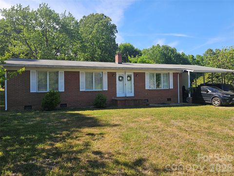 1417 Wiley Lewis Road Greensboro NC 27406