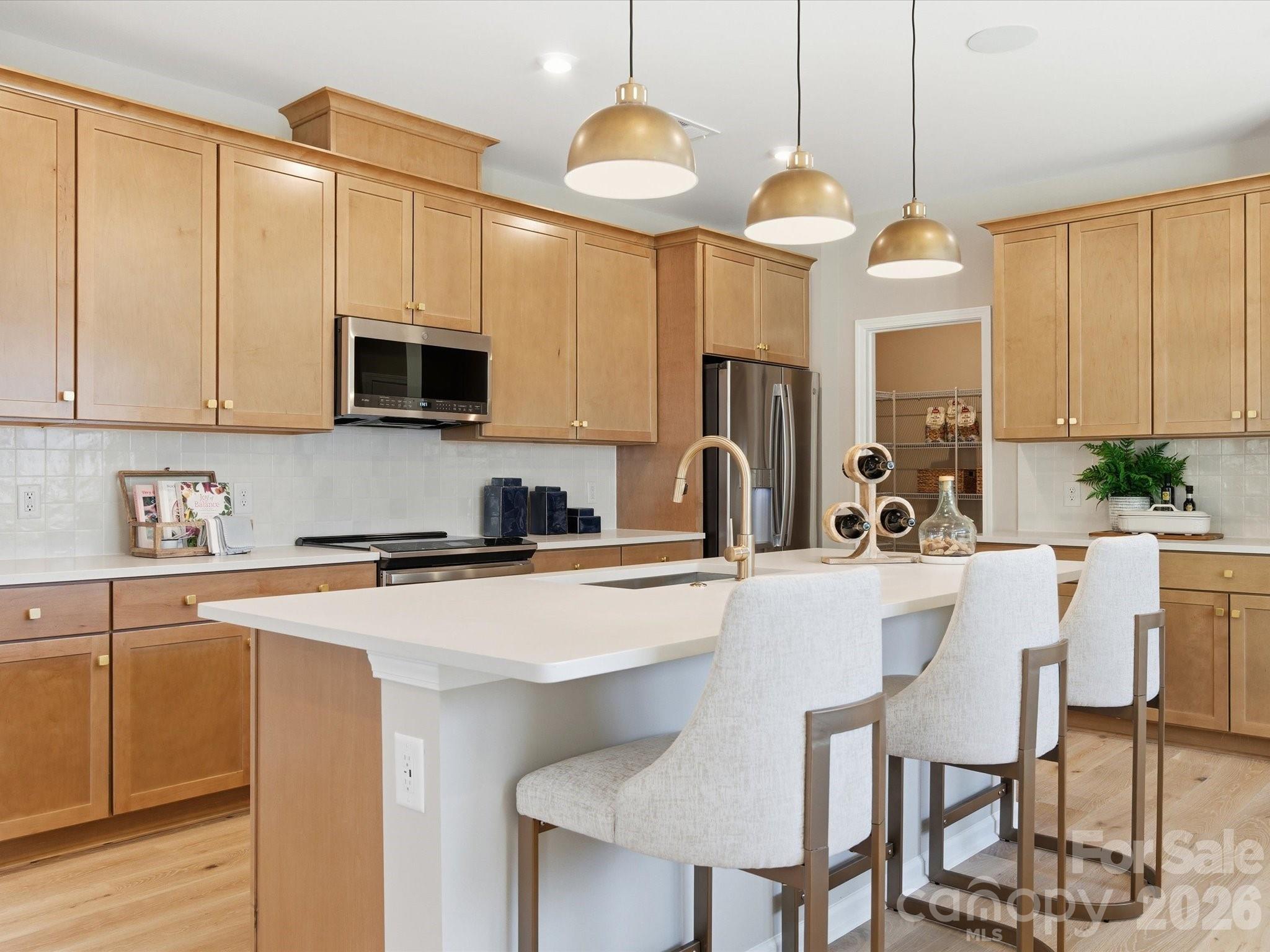 Ellis Townes - Residential