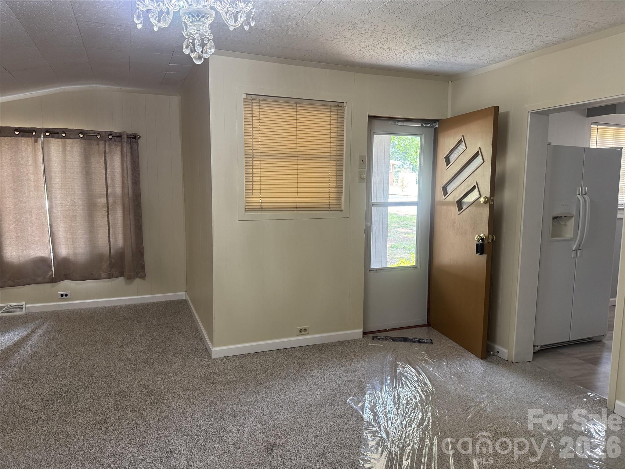 709 Sunset Drive