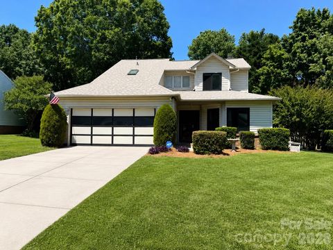 Photo of 9518 Cedar River Road, Huntersville, NC 28078 (MLS # 4381514)