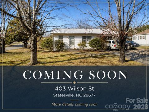Photo of 403 Wilson Street, Statesville, NC 28677 (MLS # 4395224)