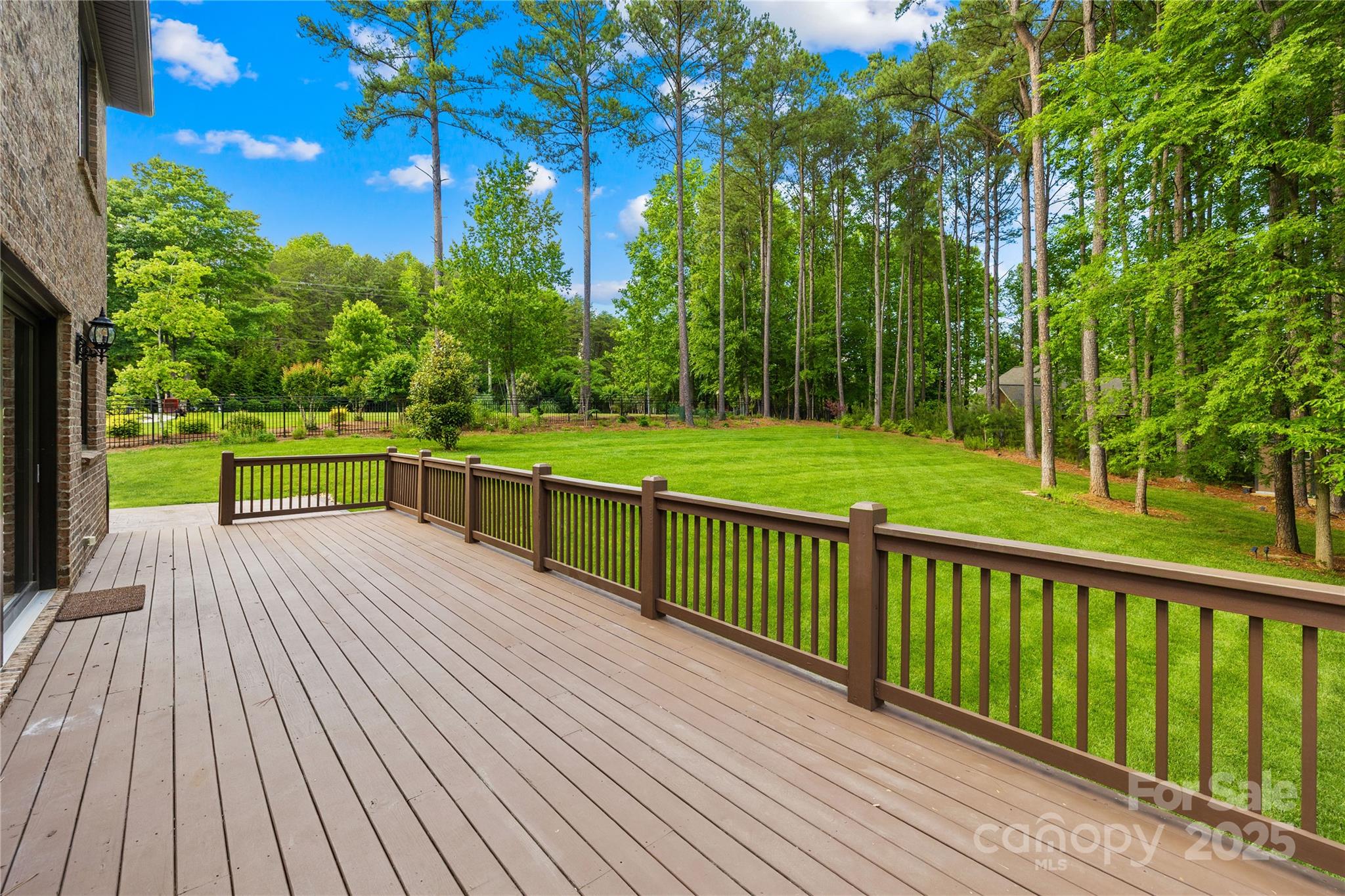 Woodleaf - Residential