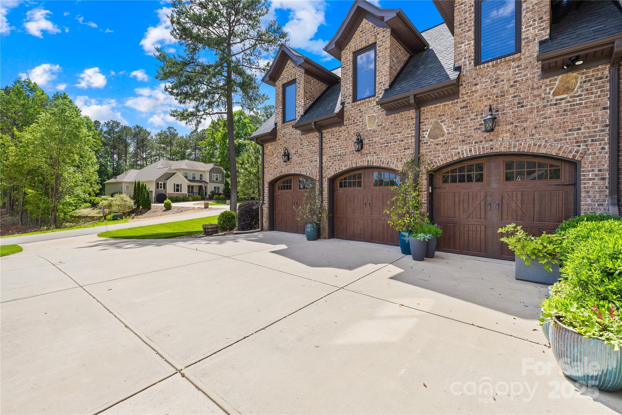 Woodleaf - Residential