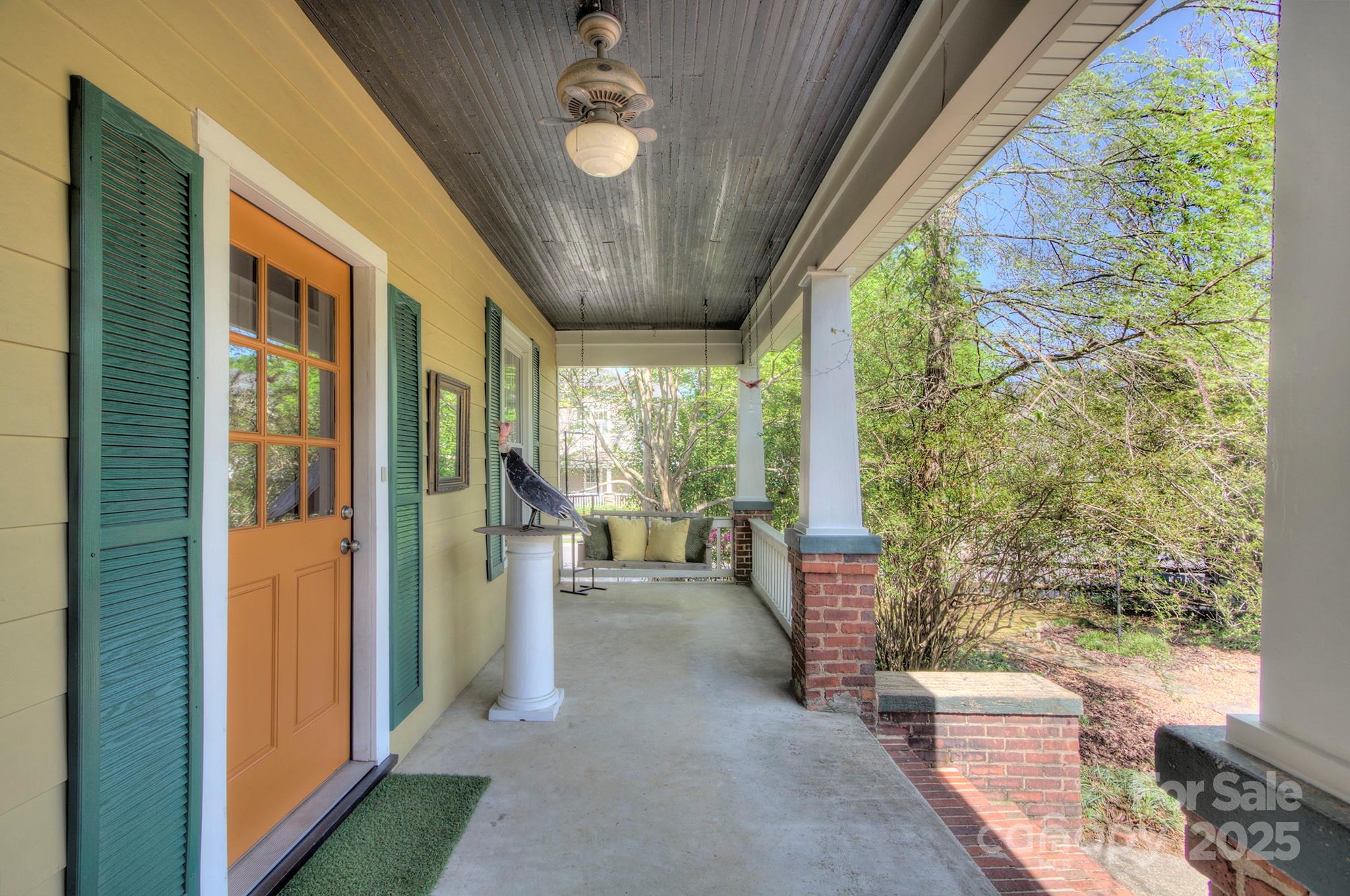 1000 E 35th Street