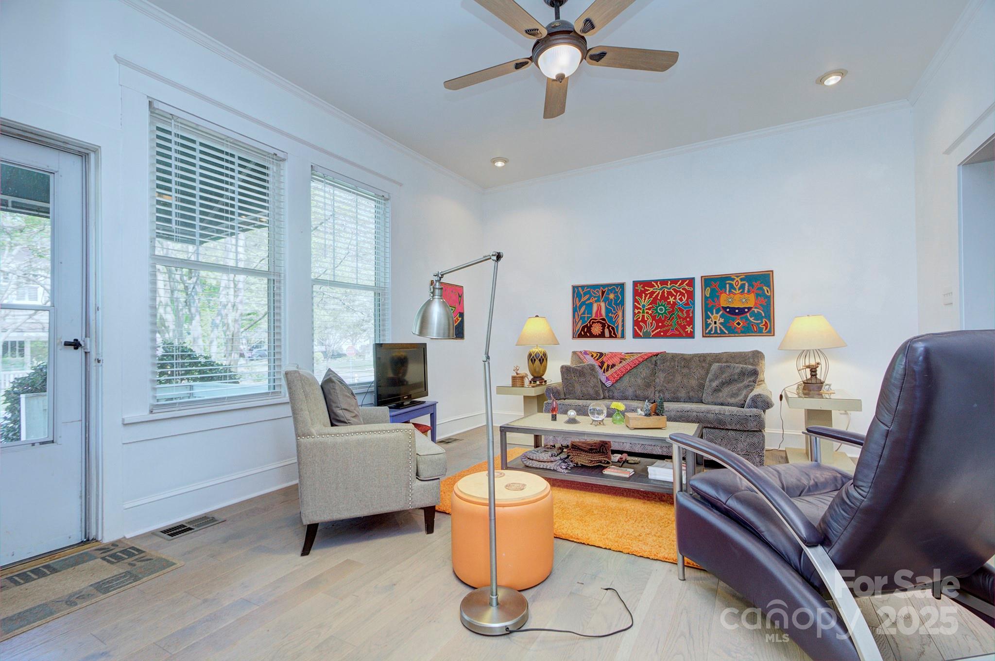 1000 E 35th Street
