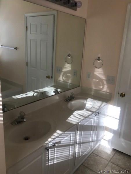 Longview Oaks - Residential