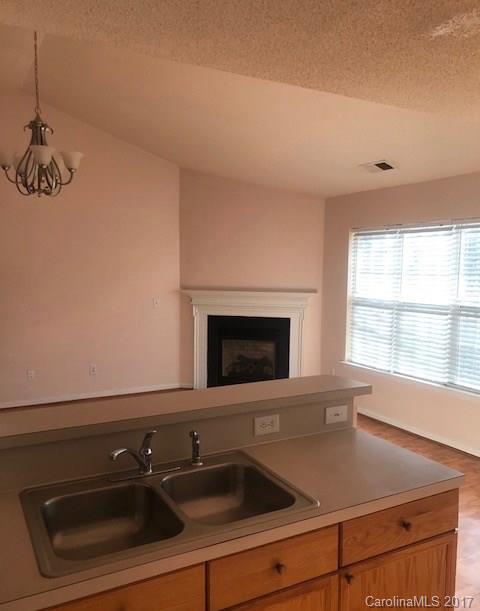 Longview Oaks - Residential