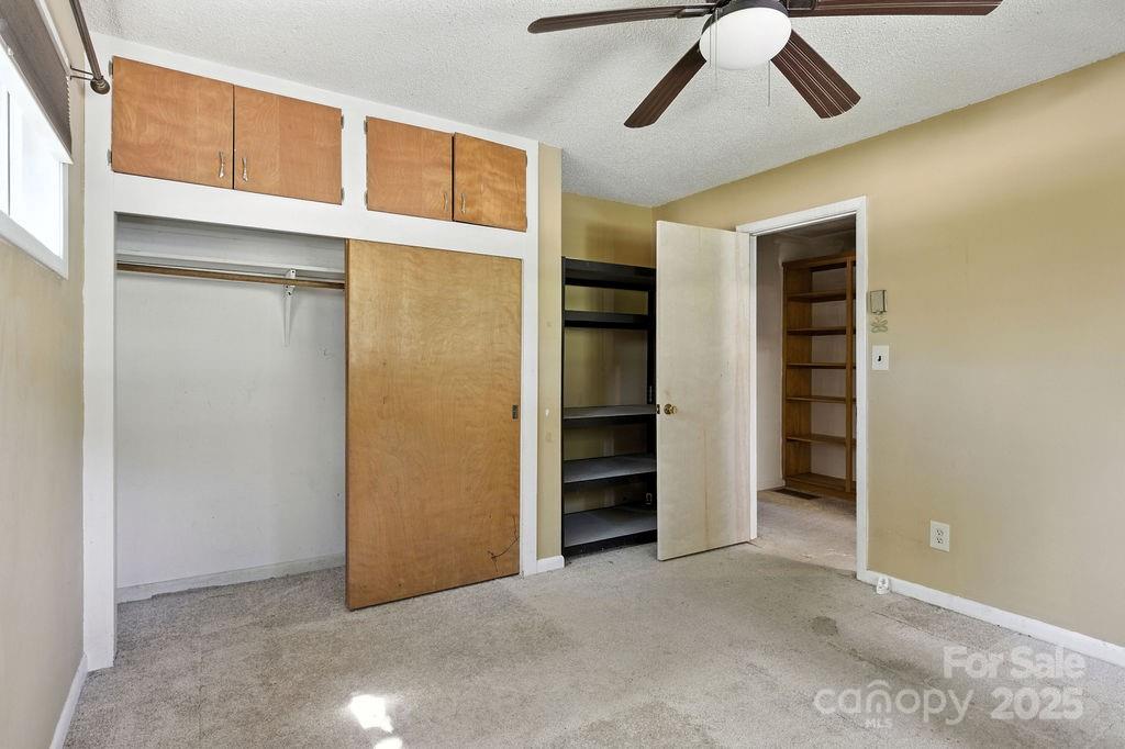 Hendersonville, North Carolina 28792, United States, 4 Bedrooms Bedrooms, ,3 BathroomsBathrooms,Residential,Active,173795