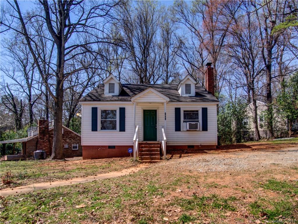 Photo 1 of 19 — 2800 Barringer Drive, Charlotte, NC 28208