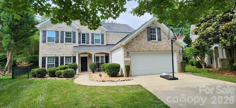 Photo of 16106 Cloverleaf Court, Charlotte, NC 28277 (MLS # 4390415)