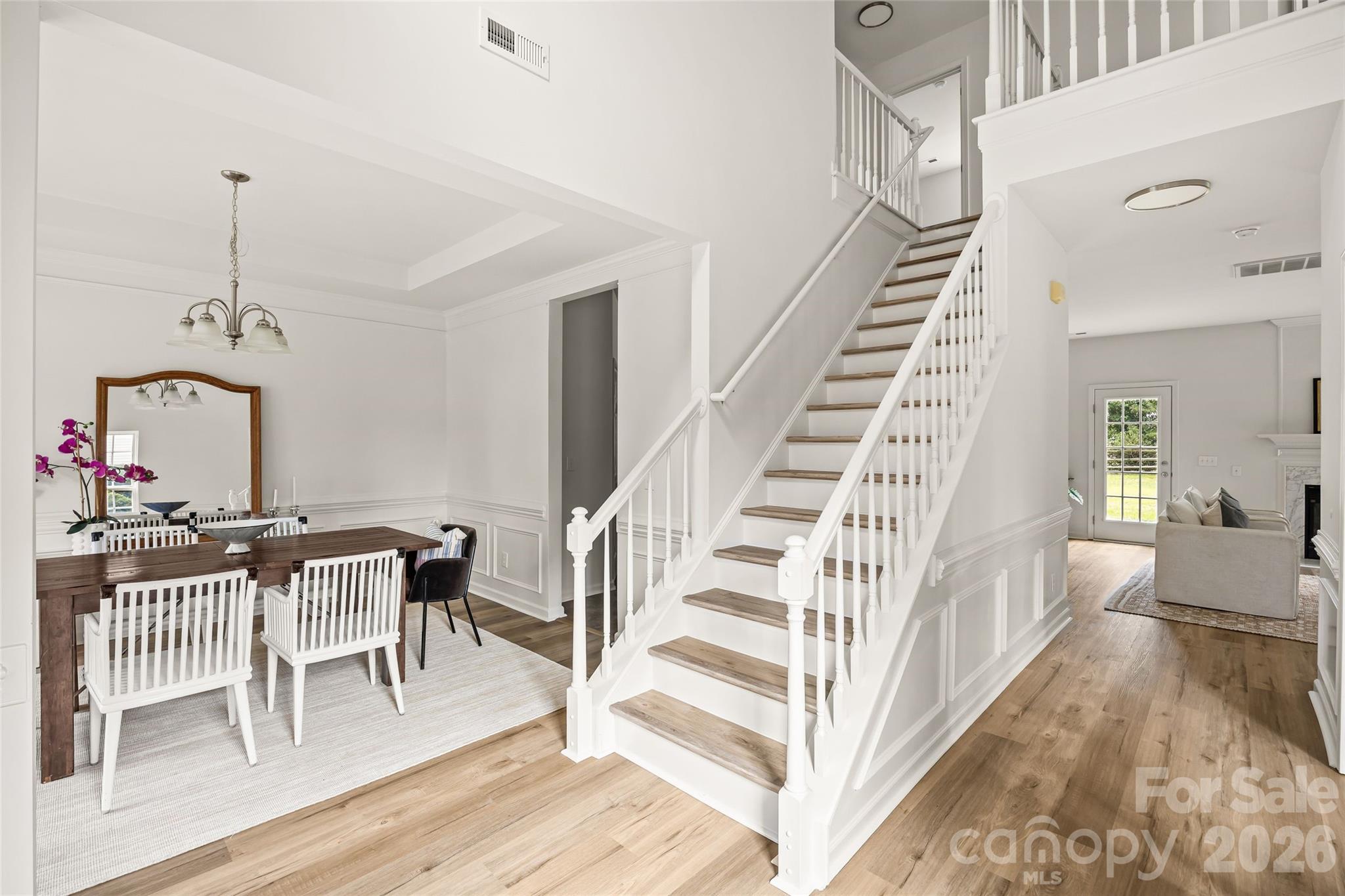 6106 Greengate Lane