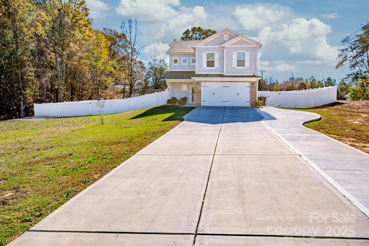 104 Trellis Lane