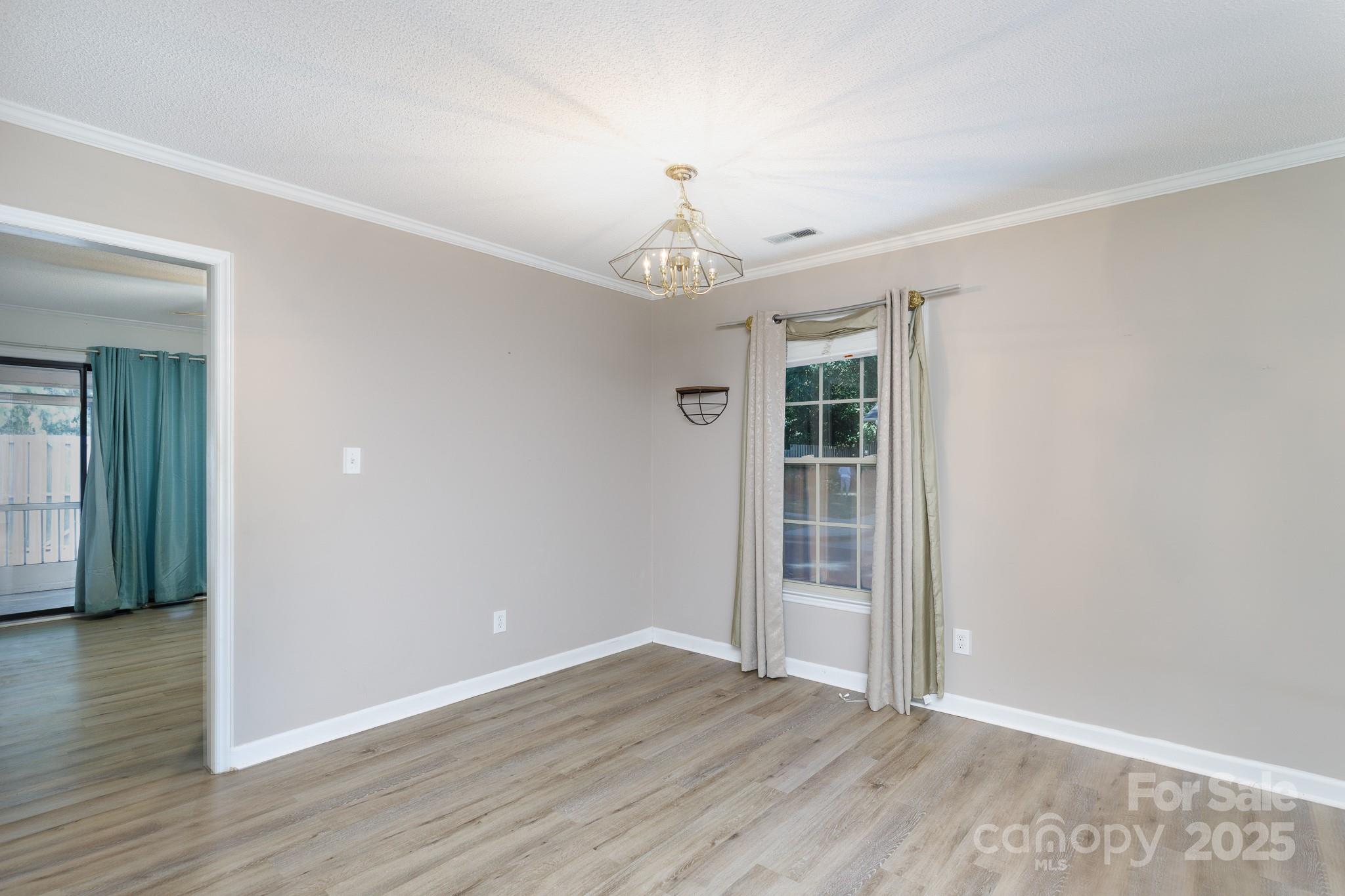 222 Pointe Circle