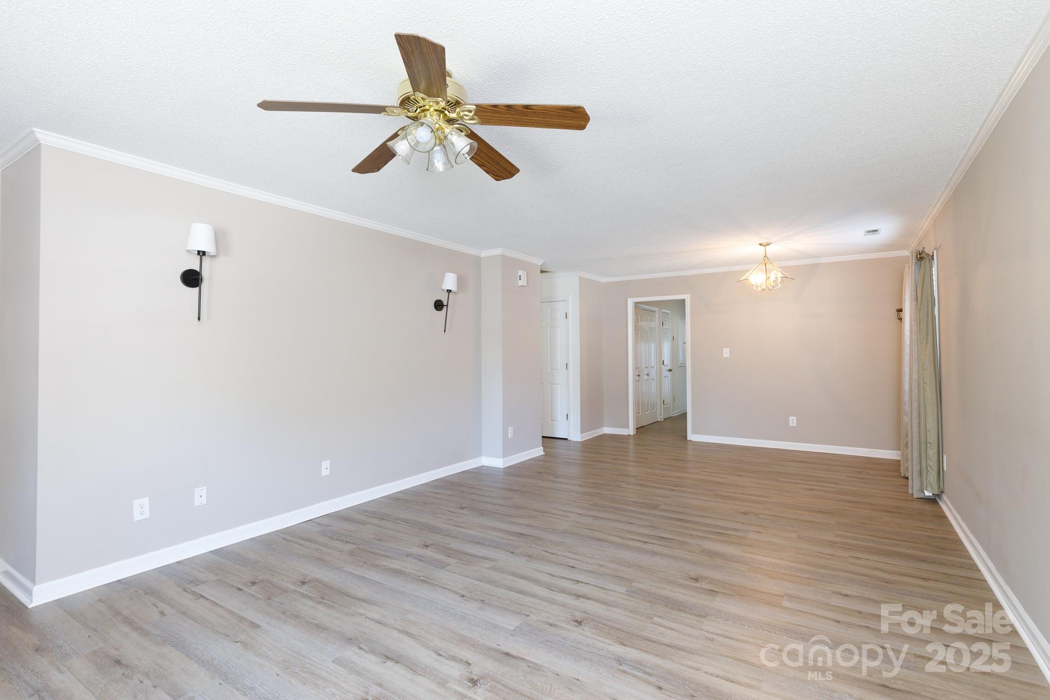 222 Pointe Circle