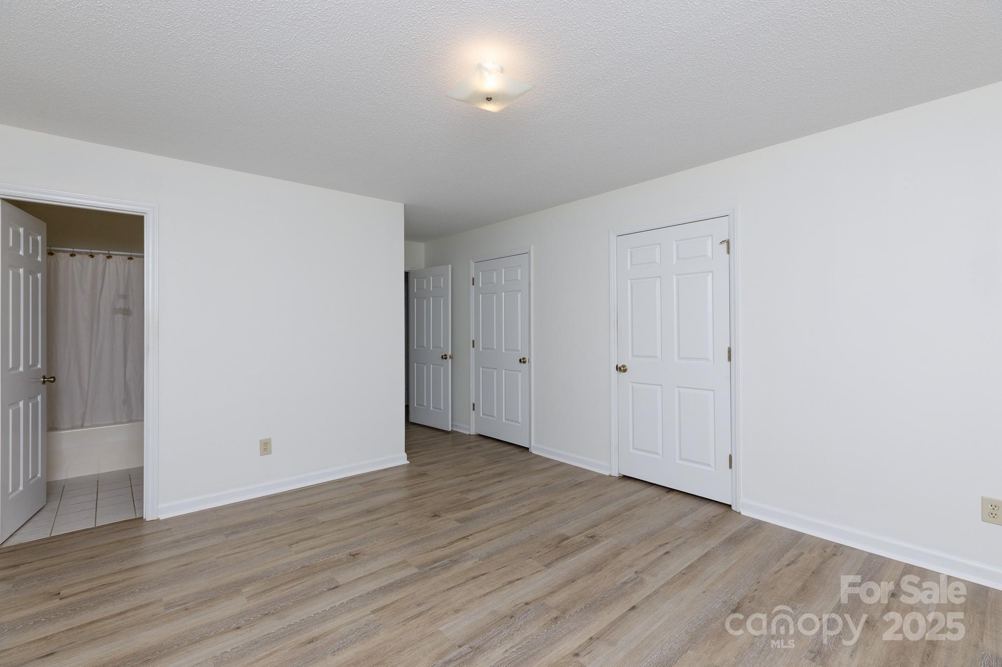 Olde Pointe - Residential