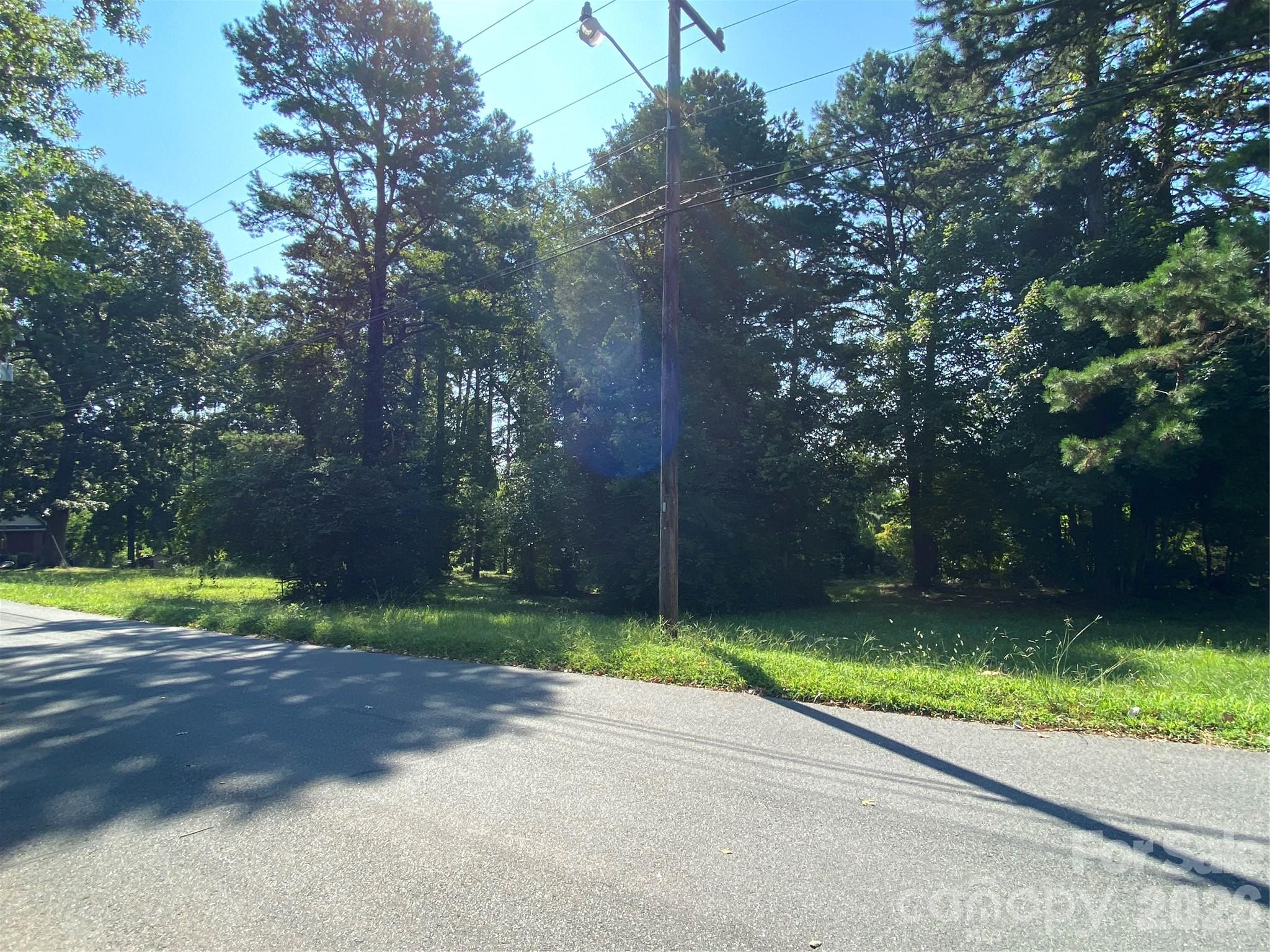 2 Wood Avenue