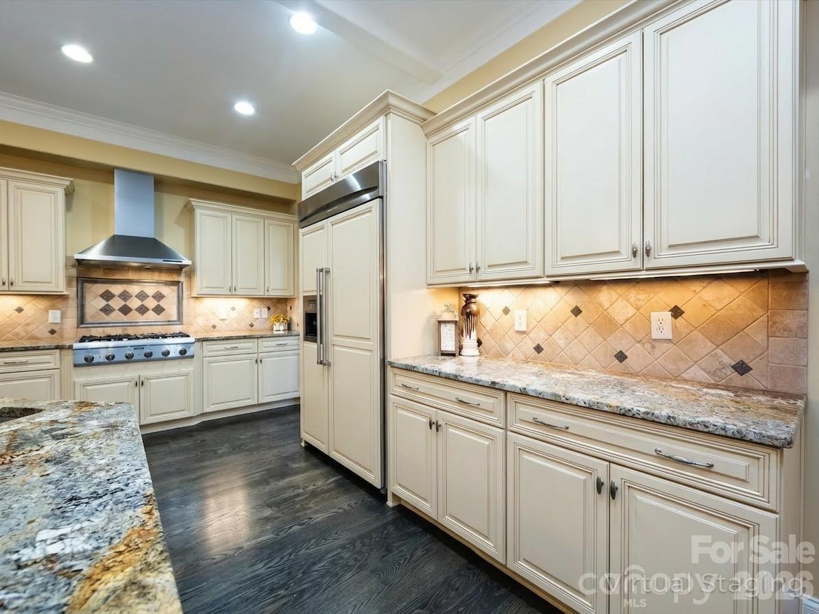 Falls Cove - Residential