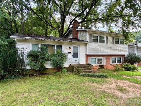 Photo of 3512 Winterfield Place, Charlotte, NC 28205 (MLS # 4420260)