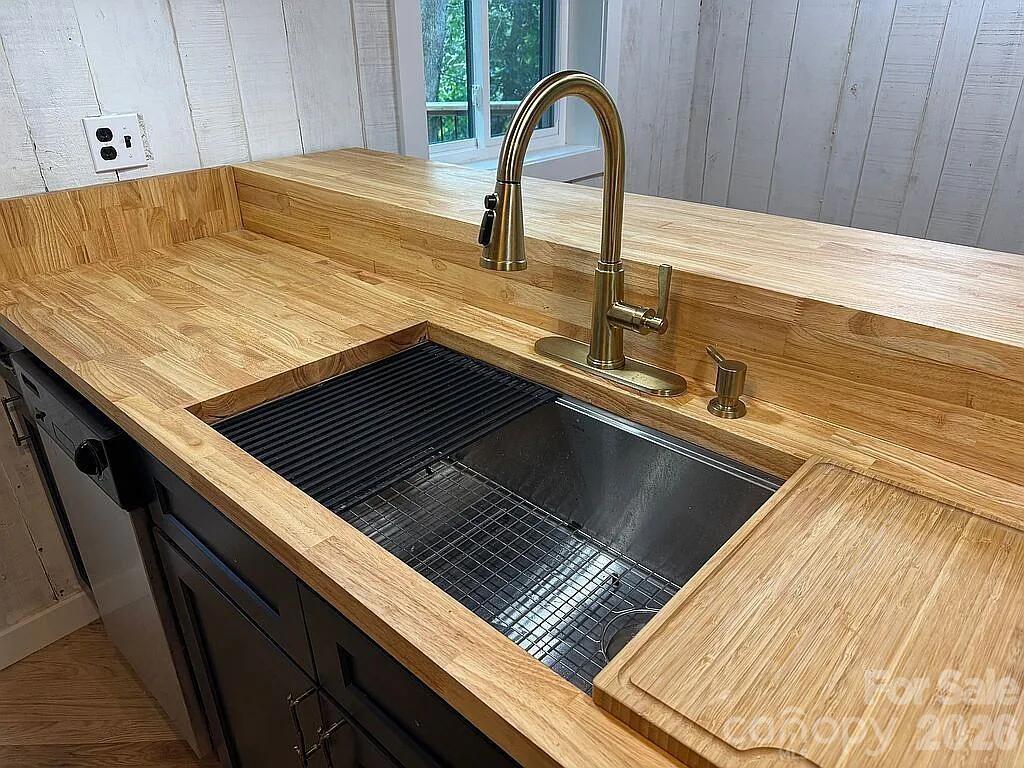 Cattail Creek - Residential