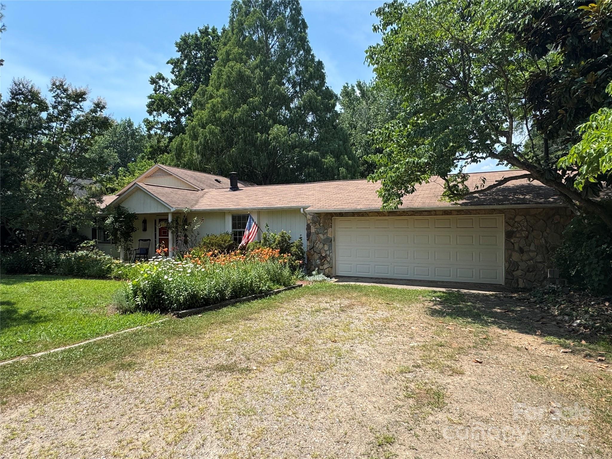 126 Aqua Drive