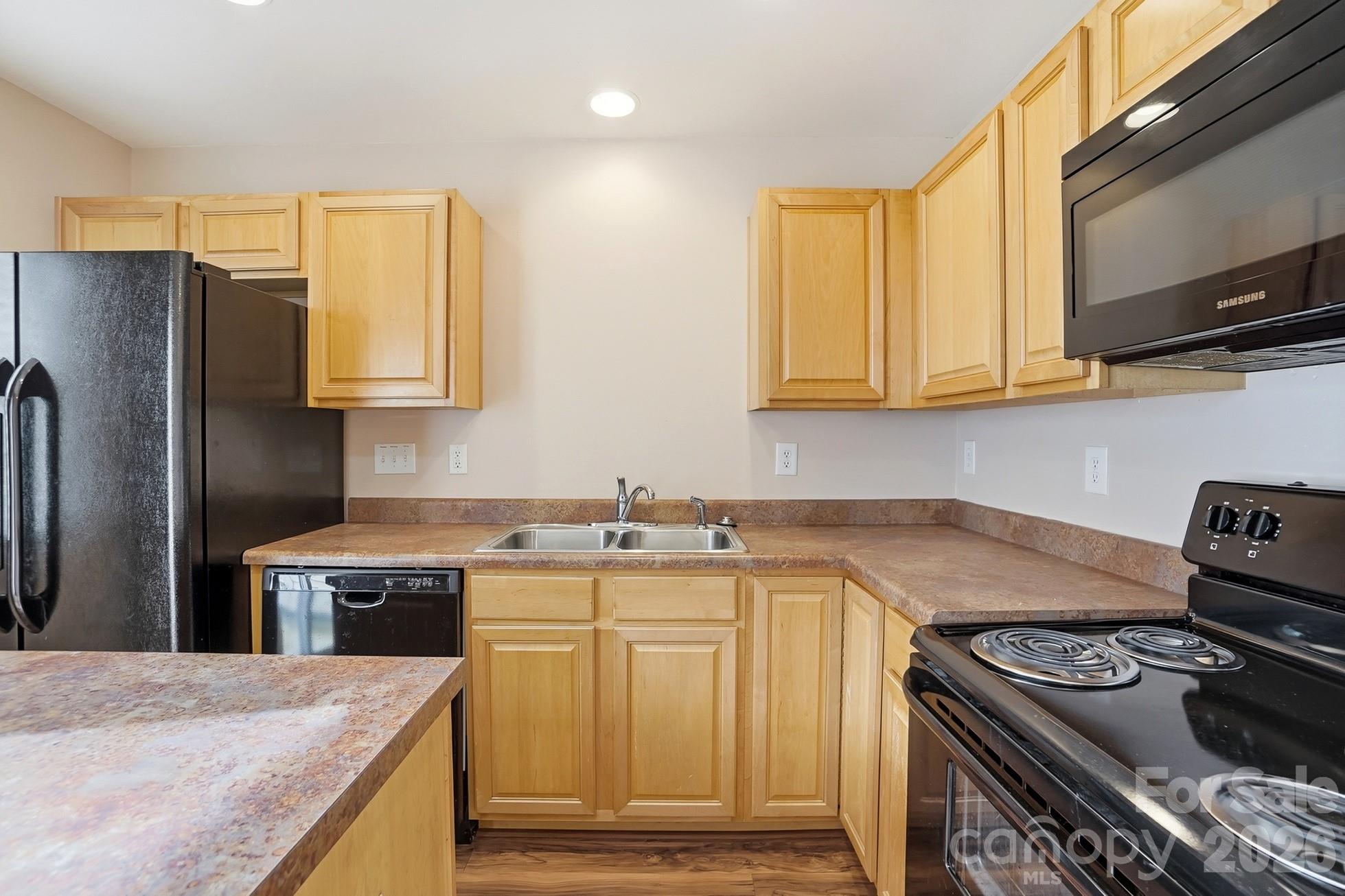 The Townes at Berkshire - Residential