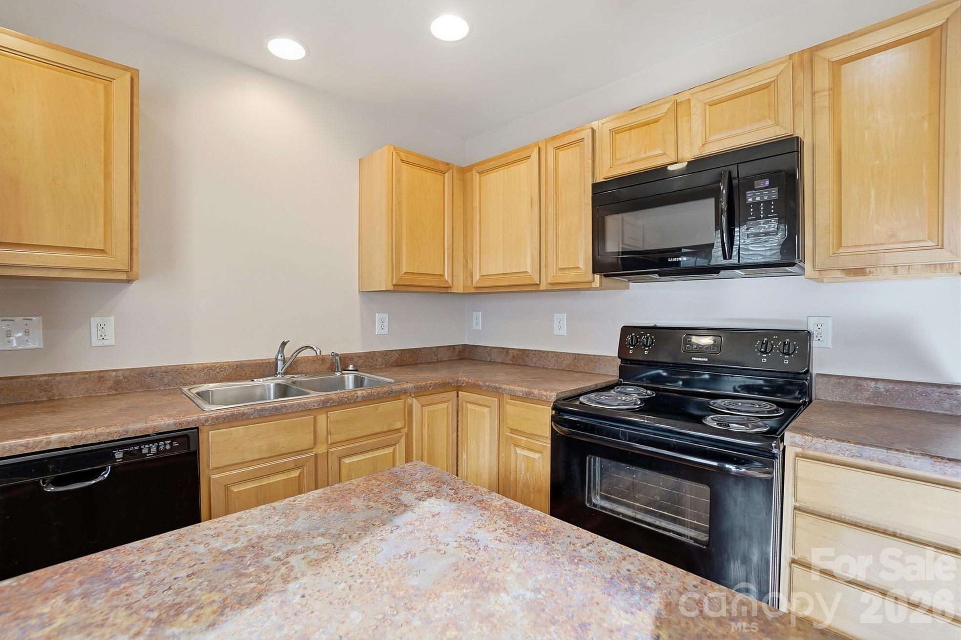 The Townes at Berkshire - Residential