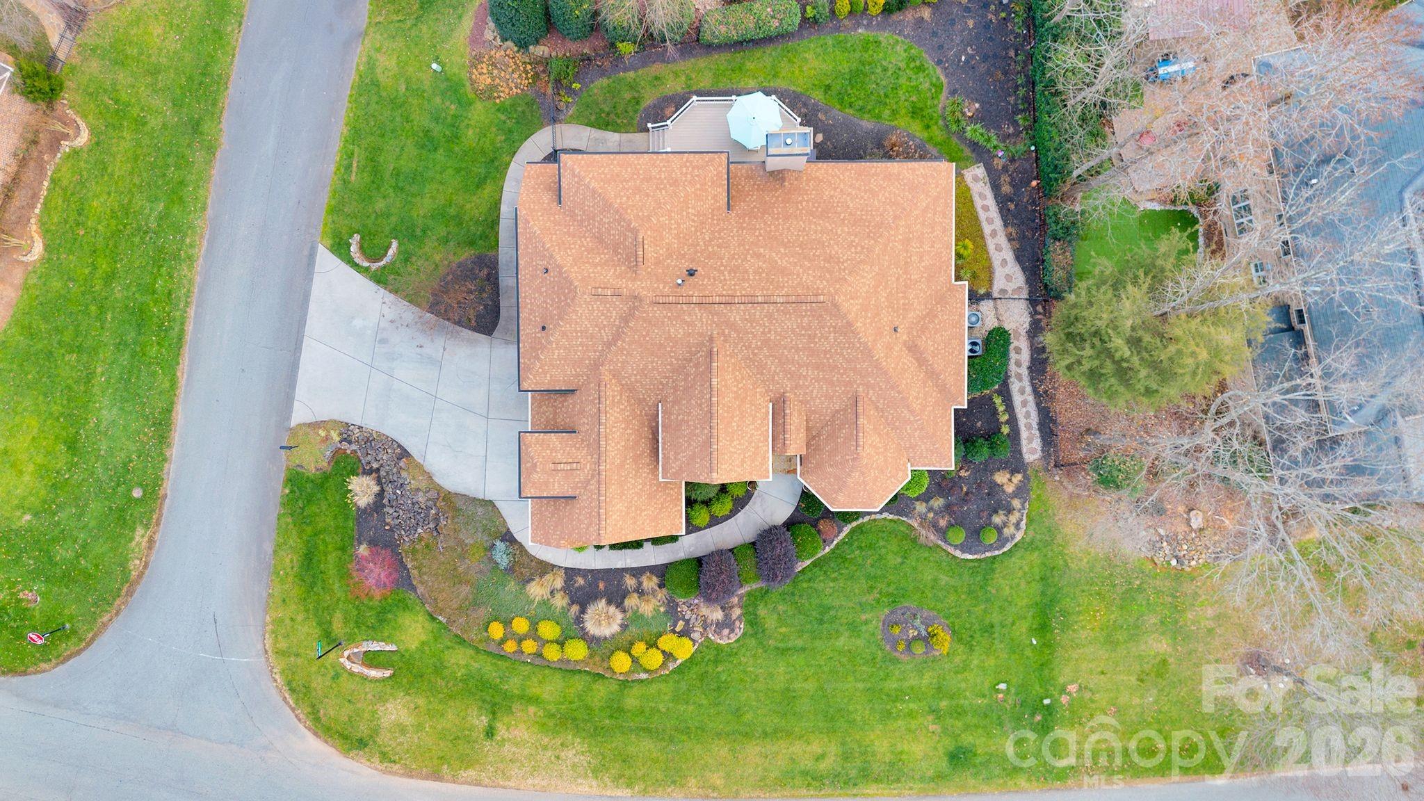 Treetops At Cowans Ford - Residential