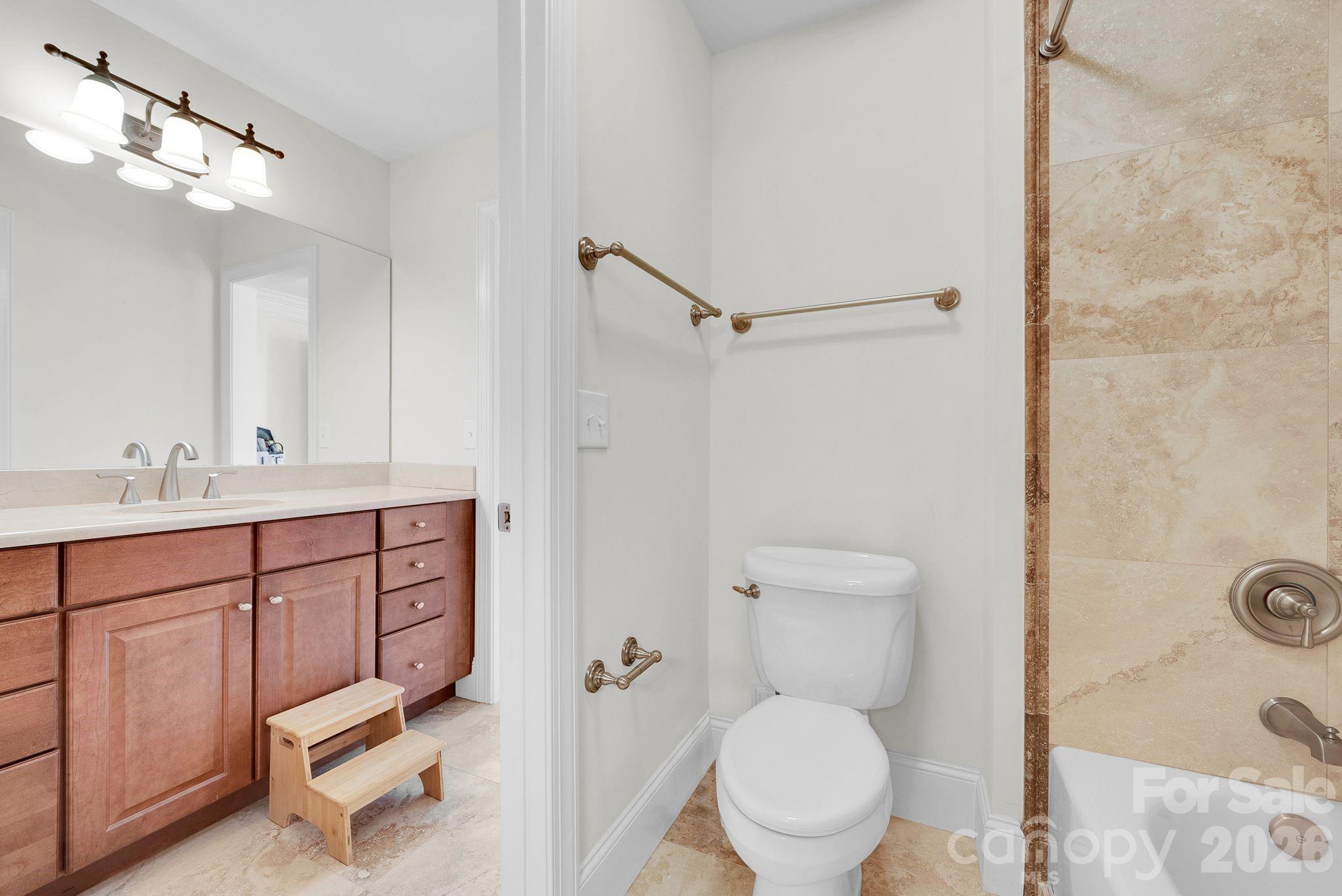 Treetops At Cowans Ford - Residential