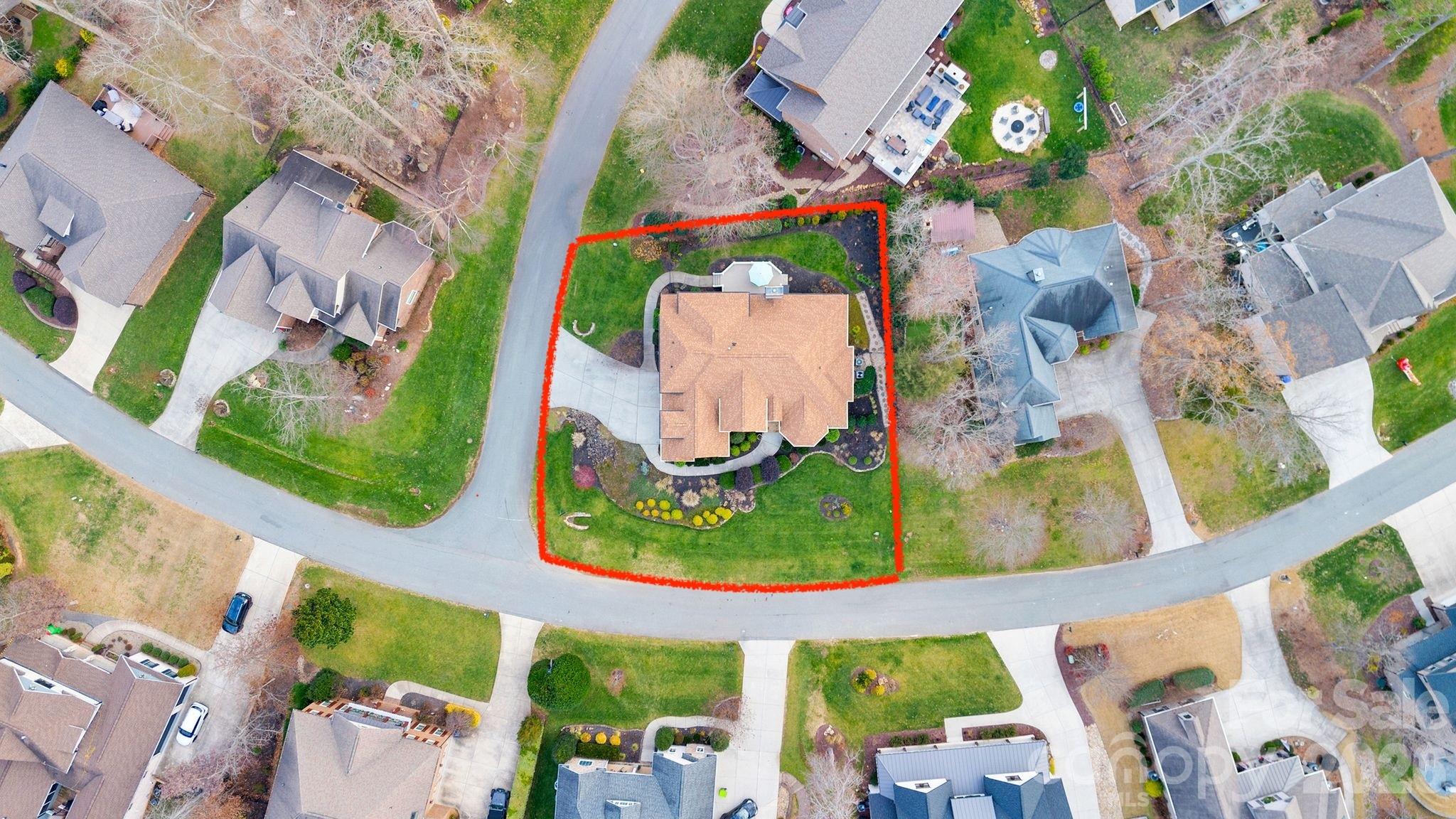 Treetops At Cowans Ford - Residential