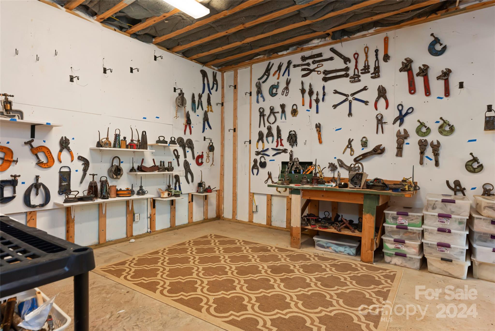 Crest Mountain - Residential